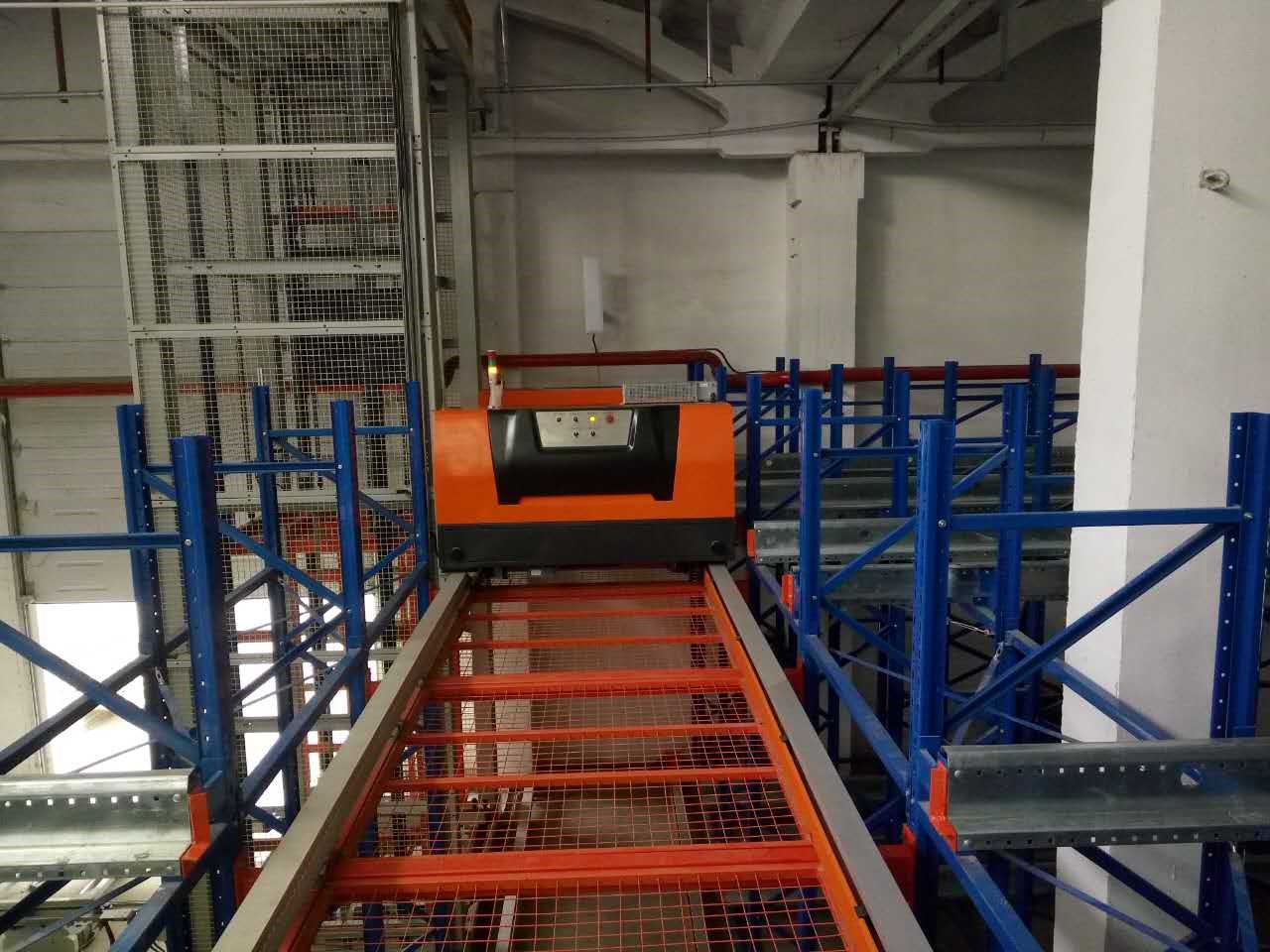 8-子母穿梭車-2.jpg 8-子母穿梭車-2.jpg